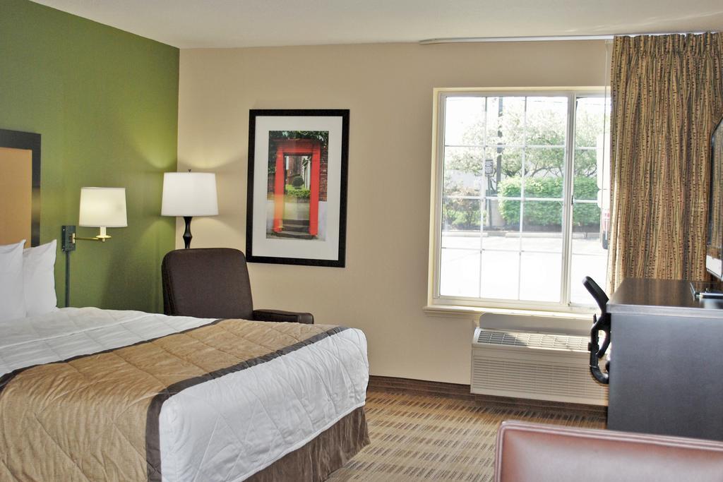 Extended Stay America Select Suites - Chicago - Lombard - Oakbrook Oakbrook Terrace Bagian luar foto