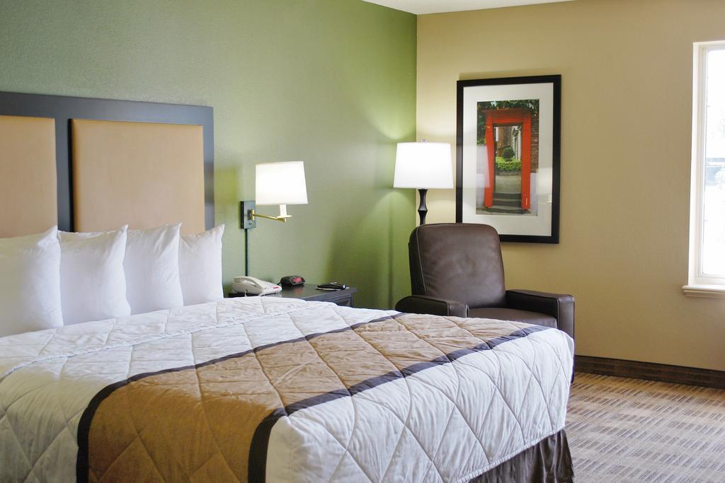 Extended Stay America Select Suites - Chicago - Lombard - Oakbrook Oakbrook Terrace Bagian luar foto