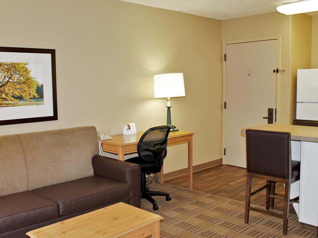 Extended Stay America Select Suites - Chicago - Lombard - Oakbrook Oakbrook Terrace Bagian luar foto